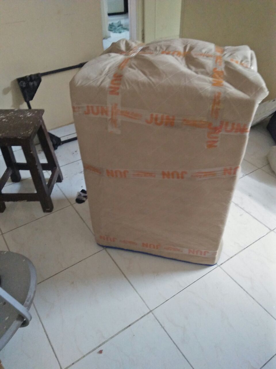 max packers and movers in Malad West
